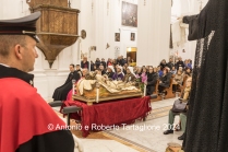 Montescaglioso (MT) le "Cantilene" nella Chiesa Madre la sera del Venerdì Santo.
